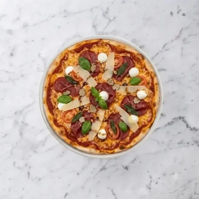 Modena Special — Tomatsås, ost och med överraskningar